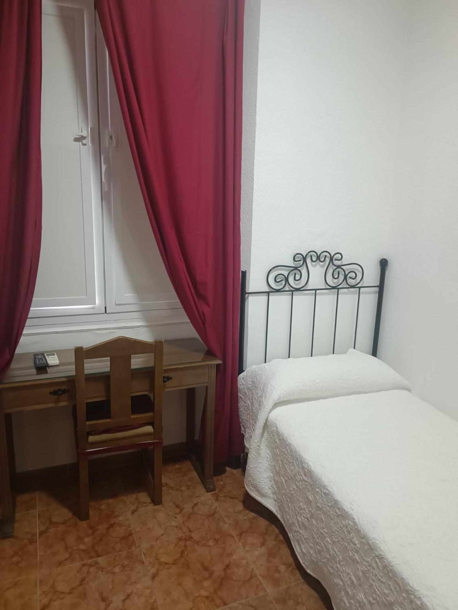 גרנדה Rooms Los Montes מראה חיצוני תמונה