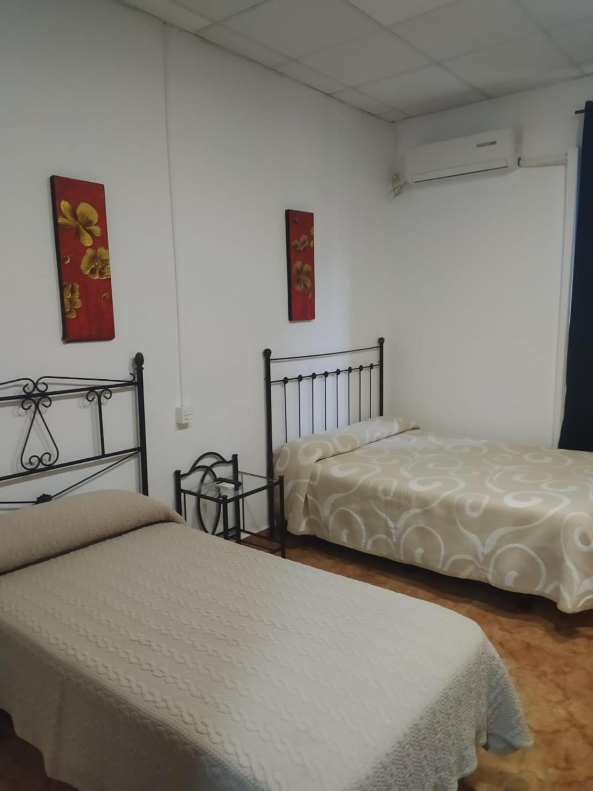 גרנדה Rooms Los Montes מראה חיצוני תמונה