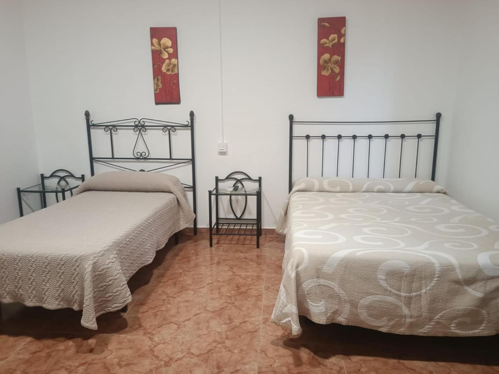 גרנדה Rooms Los Montes מראה חיצוני תמונה