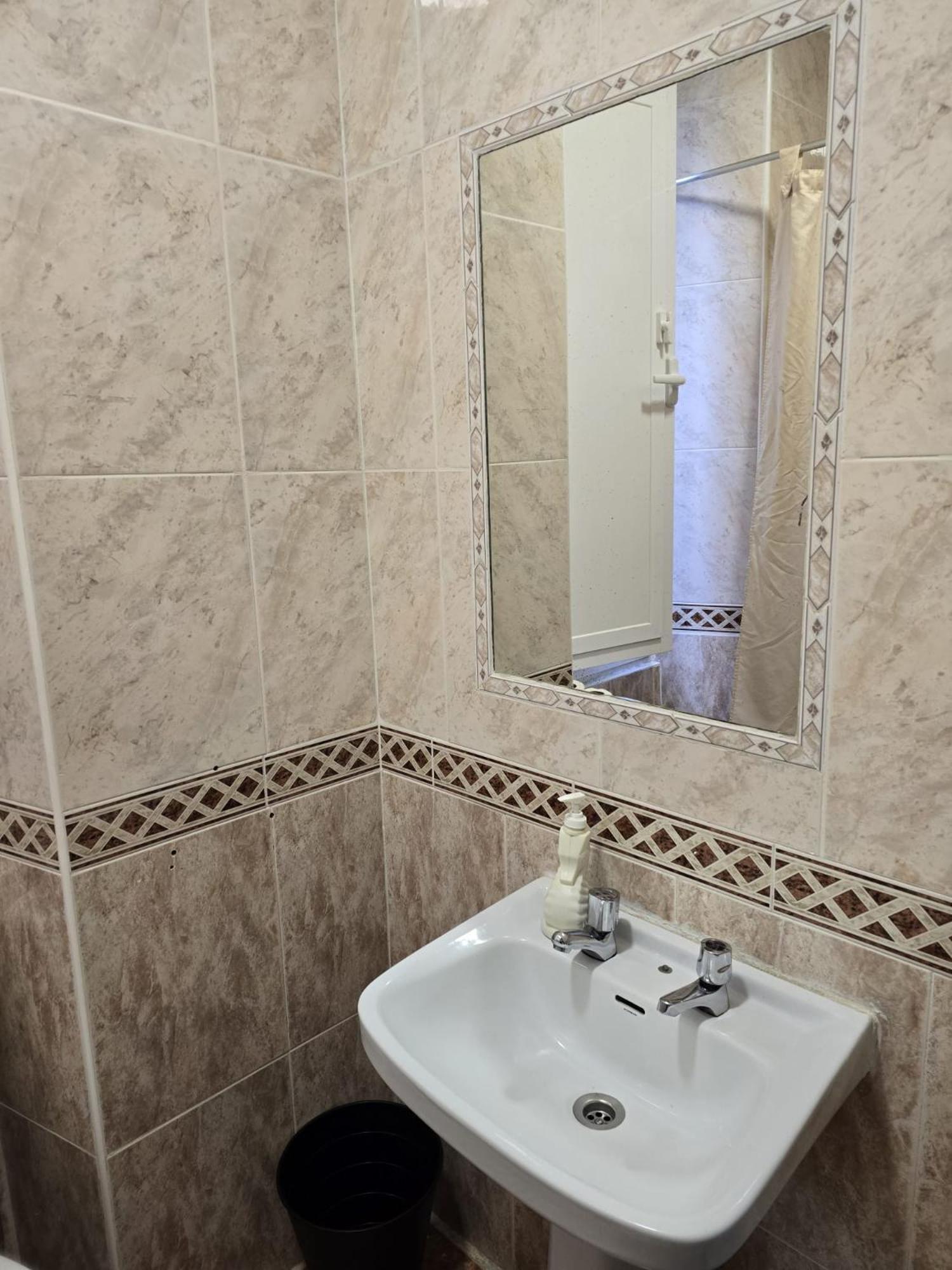 גרנדה Rooms Los Montes מראה חיצוני תמונה